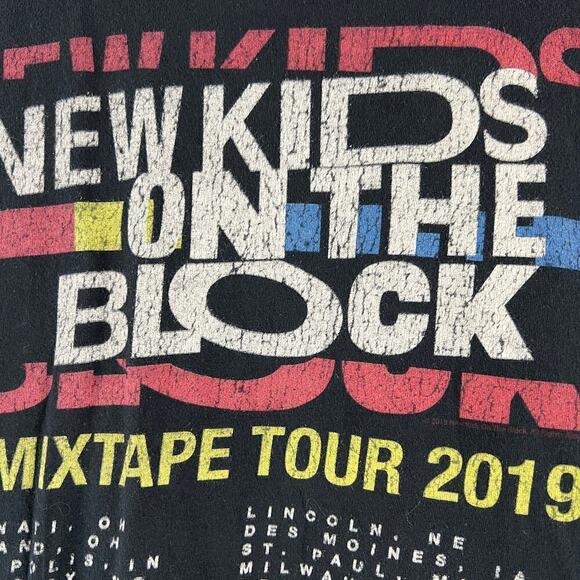 NKOTB New Kids on the Block Black 2019 Concert Mixed Tape Tour T-Shirt XL - Picture 6 of 7